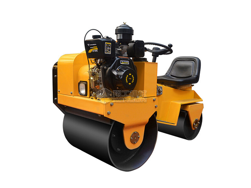 XYL-850座駕壓路機(jī)