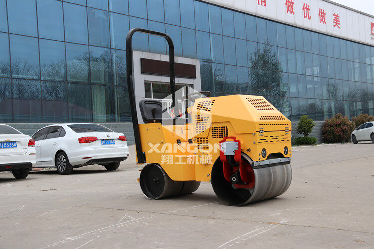 小型壓路機(jī)配重松動的原因是什么？4個細(xì)節(jié)告訴你