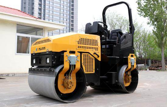 購買小型壓路機(jī)，用戶會(huì)擔(dān)心哪些問題，總結(jié)！
