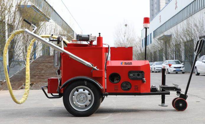 瀝青灌縫機磨合期，操作對了嗎