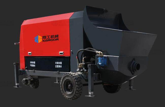 混凝土輸送泵雙控操作模式，靈活使用